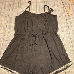 NWOT Pact sleep romper - XL